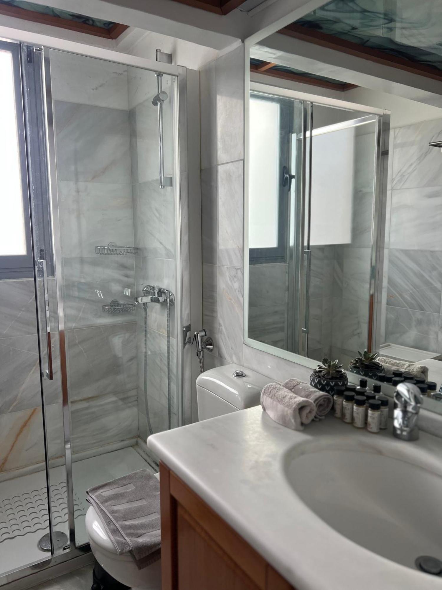 Maroussi Green Apartment Near Marousi Hospitals & Oaka, By Promoshomes מראה חיצוני תמונה